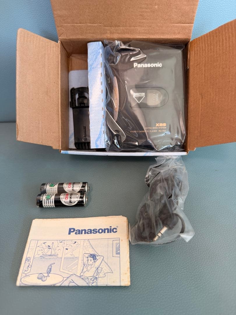 D[新品] Panasonic カセットプレーヤー RQ-P20-K