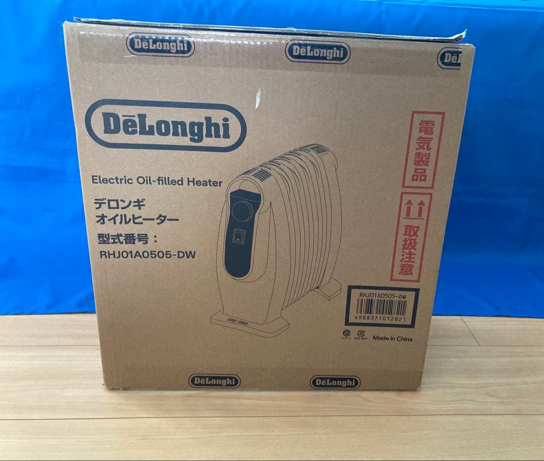 お買い得‼️DeLonghi オイルヒーター ホワイト