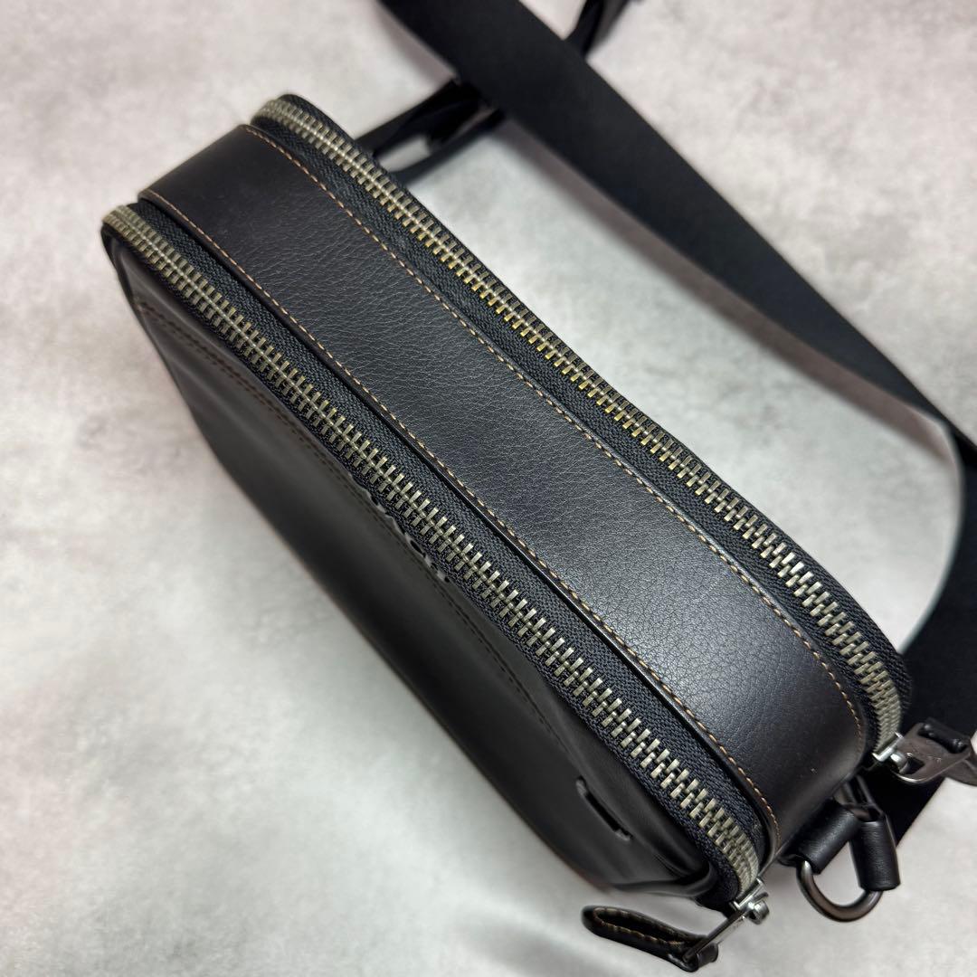 美品 コーチ ショルダーバッグ C4148 クロスボディ ボディバッグ 斜め掛け