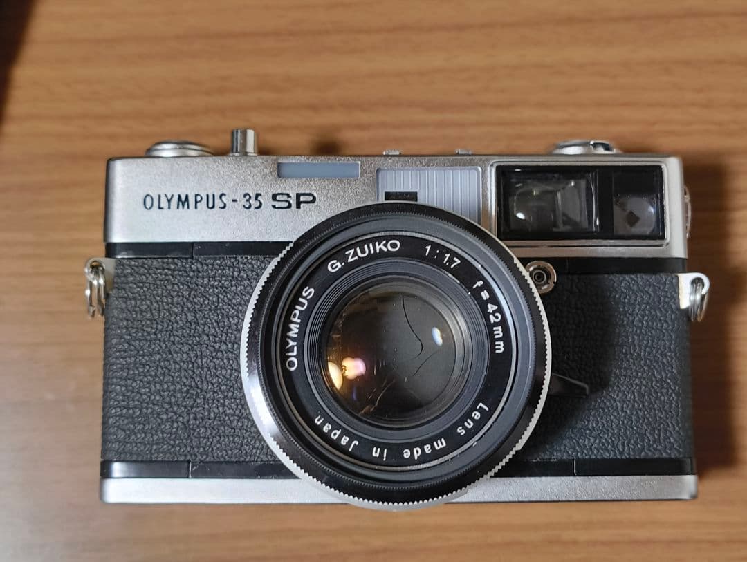 Olympus 35 SP 専用ケース、市販ストラップ、電池スペーサー付き