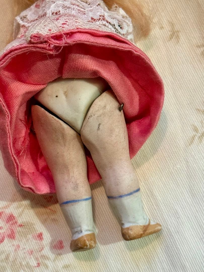 アンティーク　ミニョネット　＊ピンクのドレス＊　ドール　オールビスク