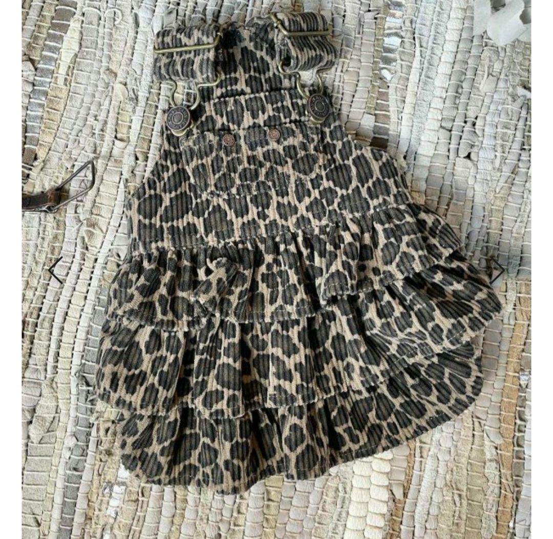 アズノウアズデワン　レオパード柄サロペスカート