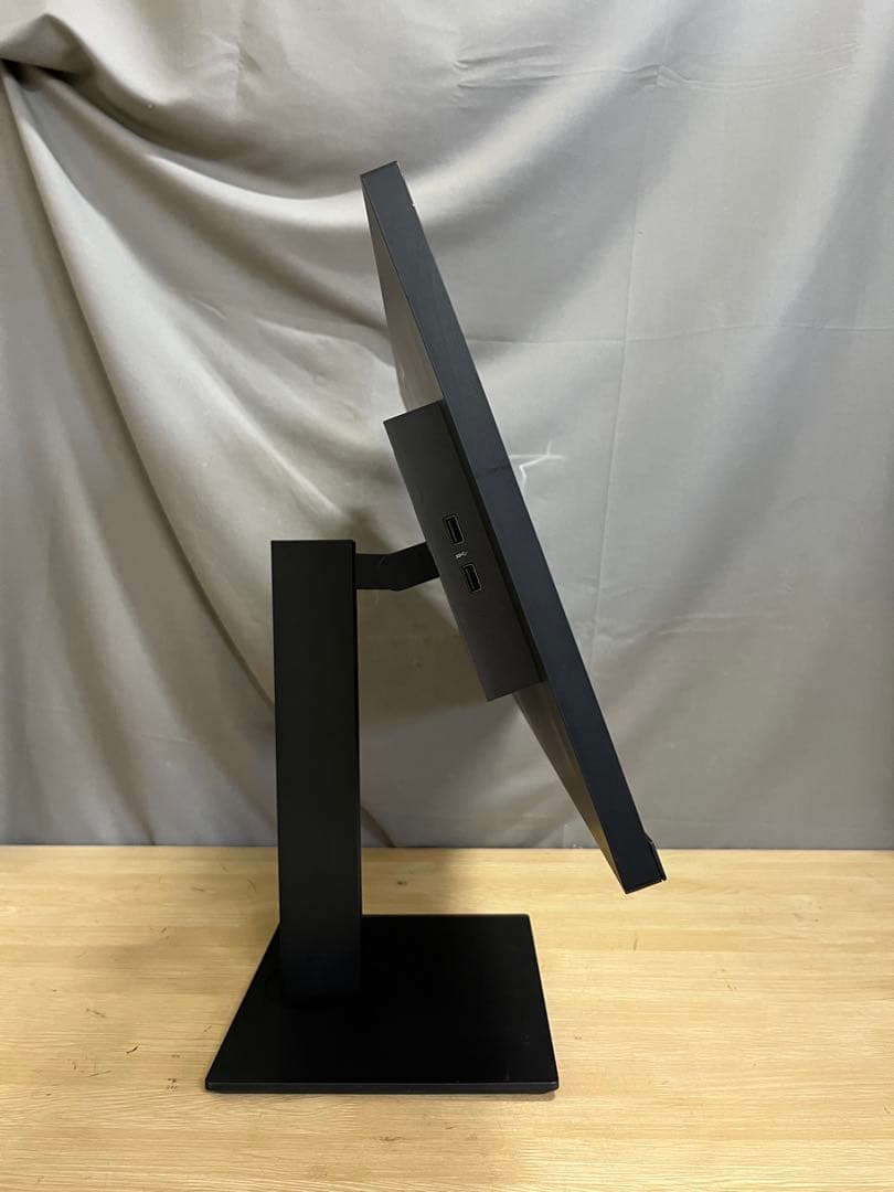 HP Z23n G2 23インチモニター　PS4対応　高さ調整　回転機能