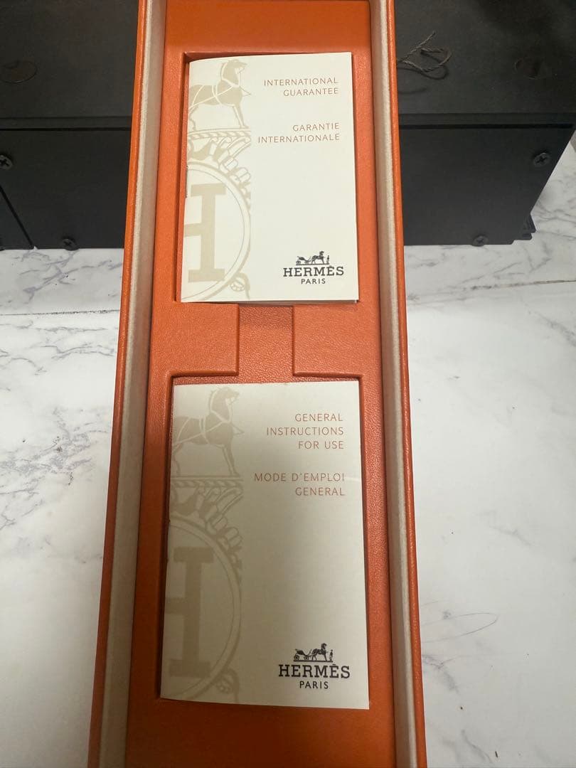 HERMES アナログ時計 ブラックレザー