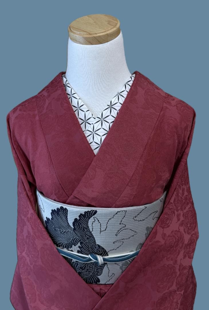 専用　京都小泉　ゴブラン刺繍薔薇柄着物　ローズ系　身丈１６６裄丈６８.５