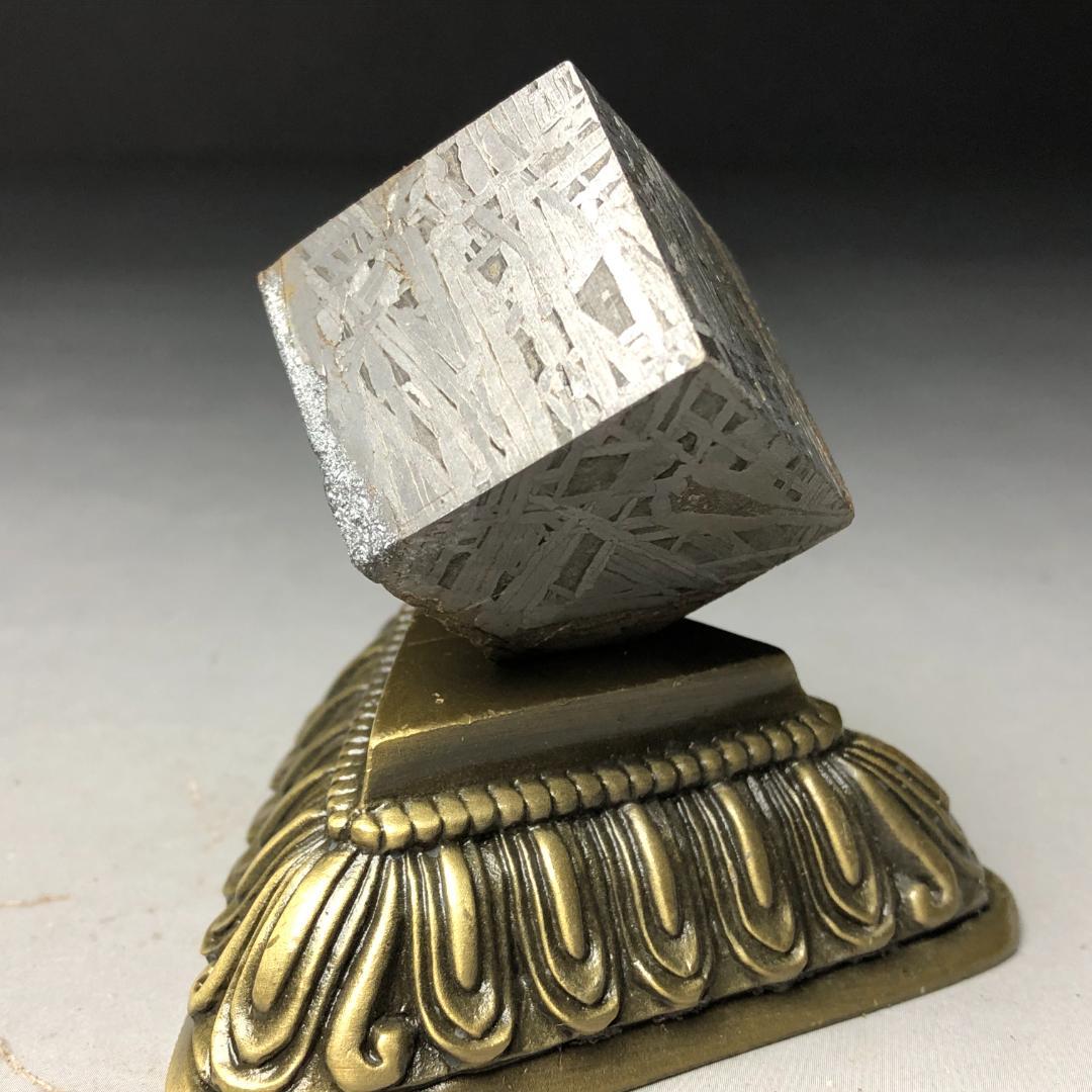 草薙真　アルタイ隕石　メテオライト 立方体　 鉄隕石　重さ199ｇ