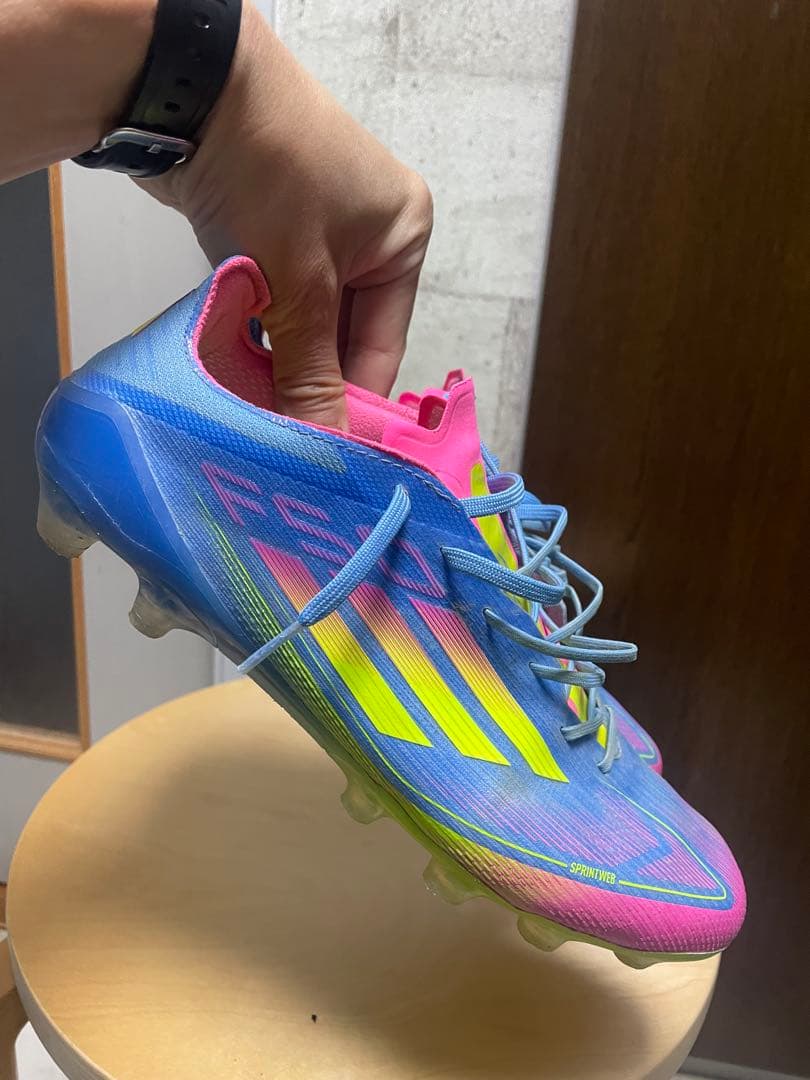 アディダス　f50