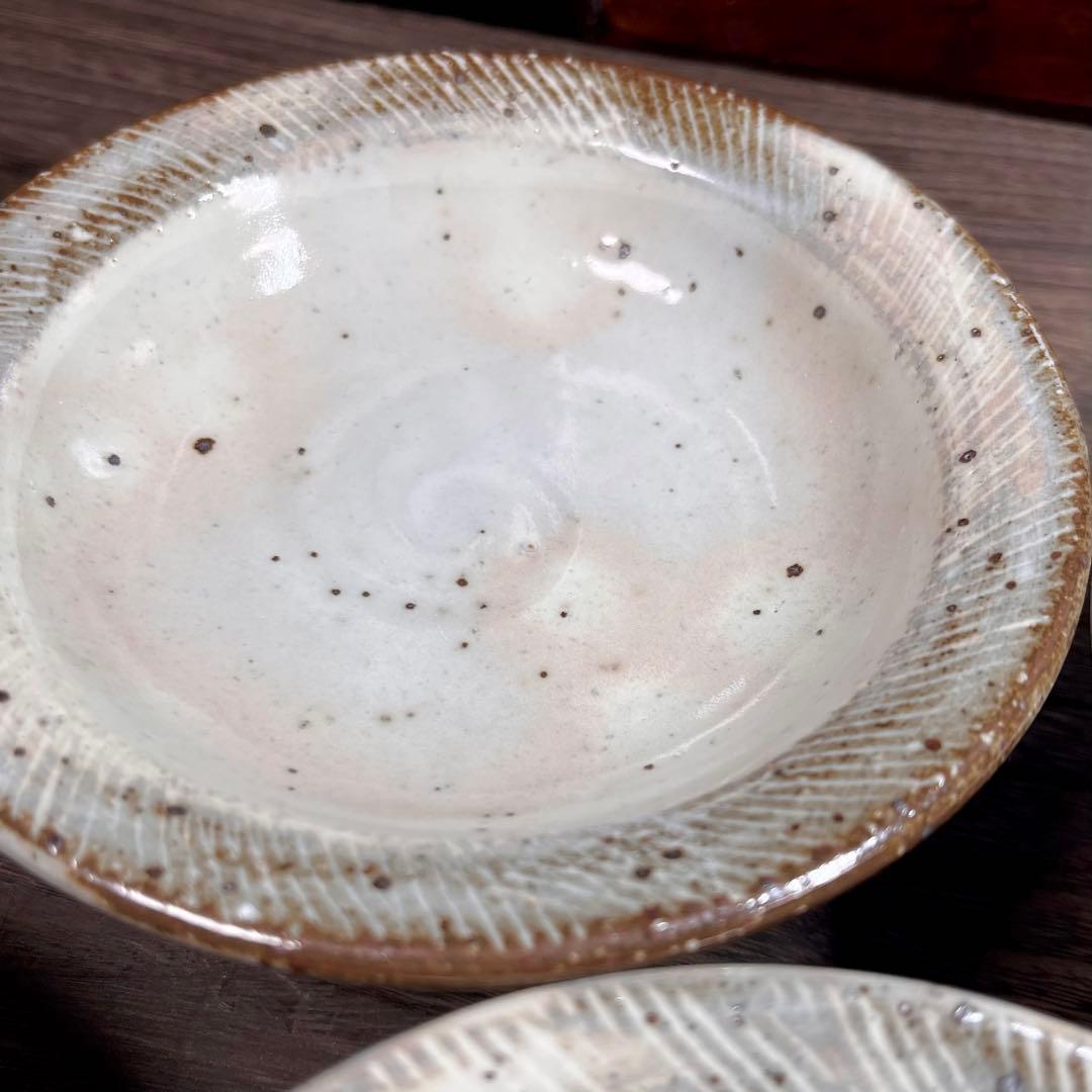 【土物はいい❗️】 信楽焼 粉引き 御本手 高台皿 セット 向付 銘々皿 櫛目