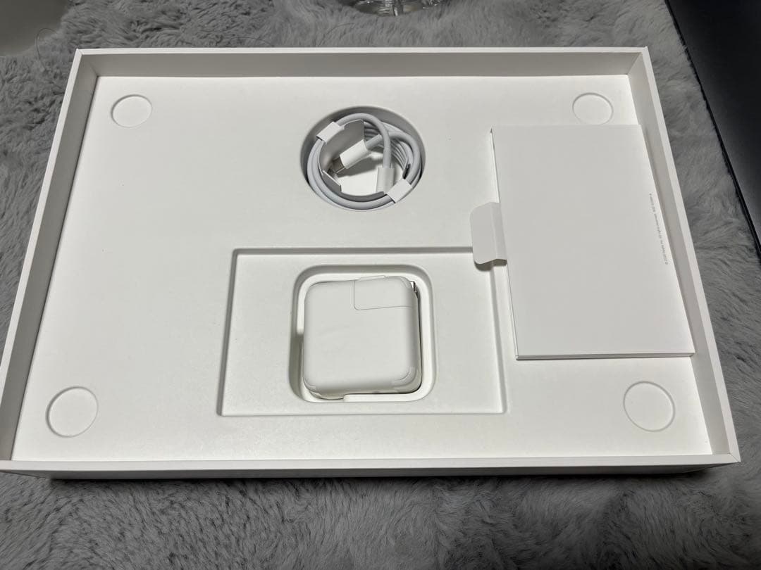 スマホ・タブレット・パソコン MACBOOK AIR M1 256GB