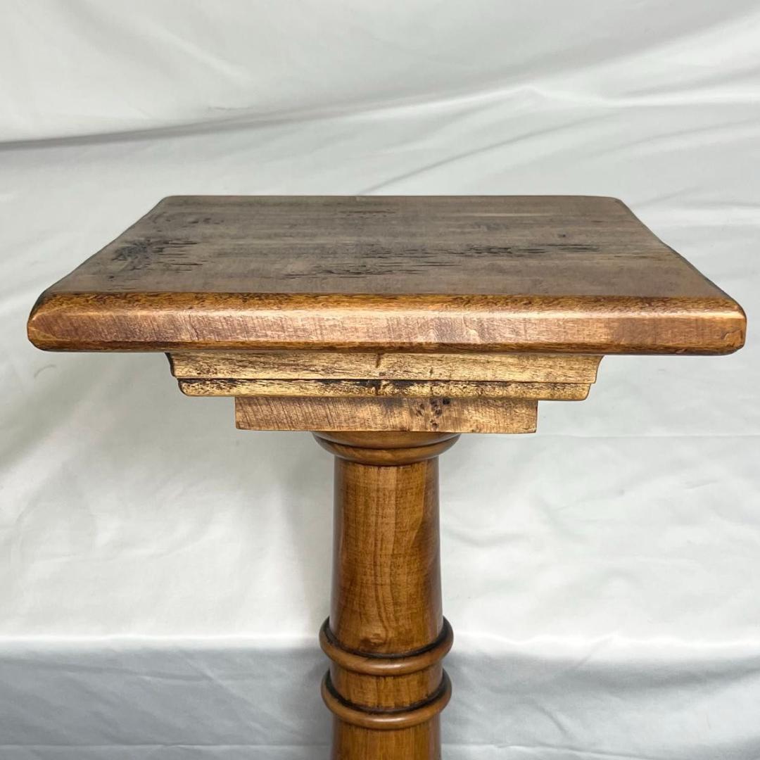 イタリア家具　アンティーク　木製　フラワースタンド　花台　飾り棚　テーブル　机