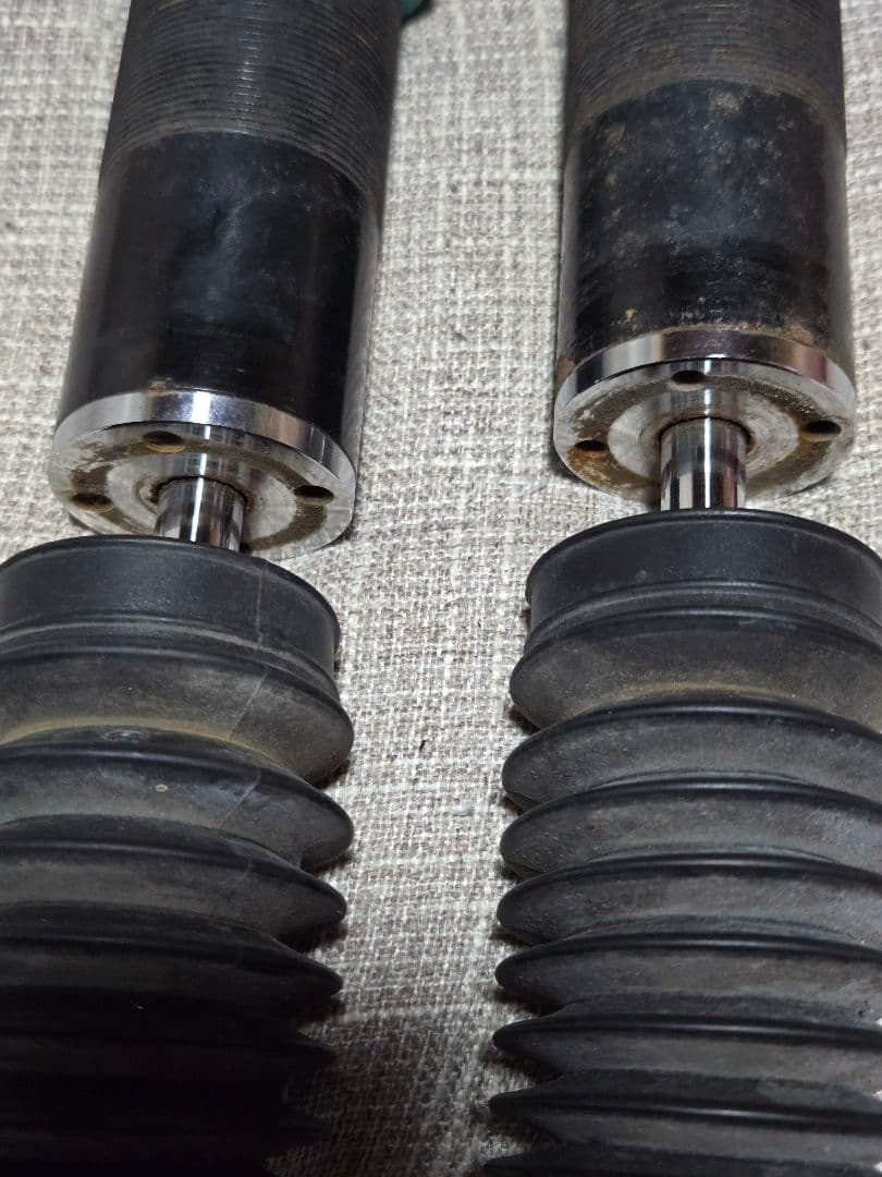 qnc系イデアル車高調 リアのみ