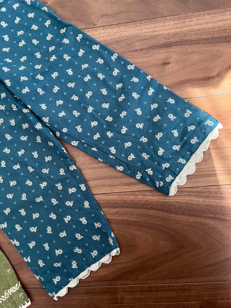 Apolina3-5y パンツ２枚 marlowe trouserとカーキ花柄