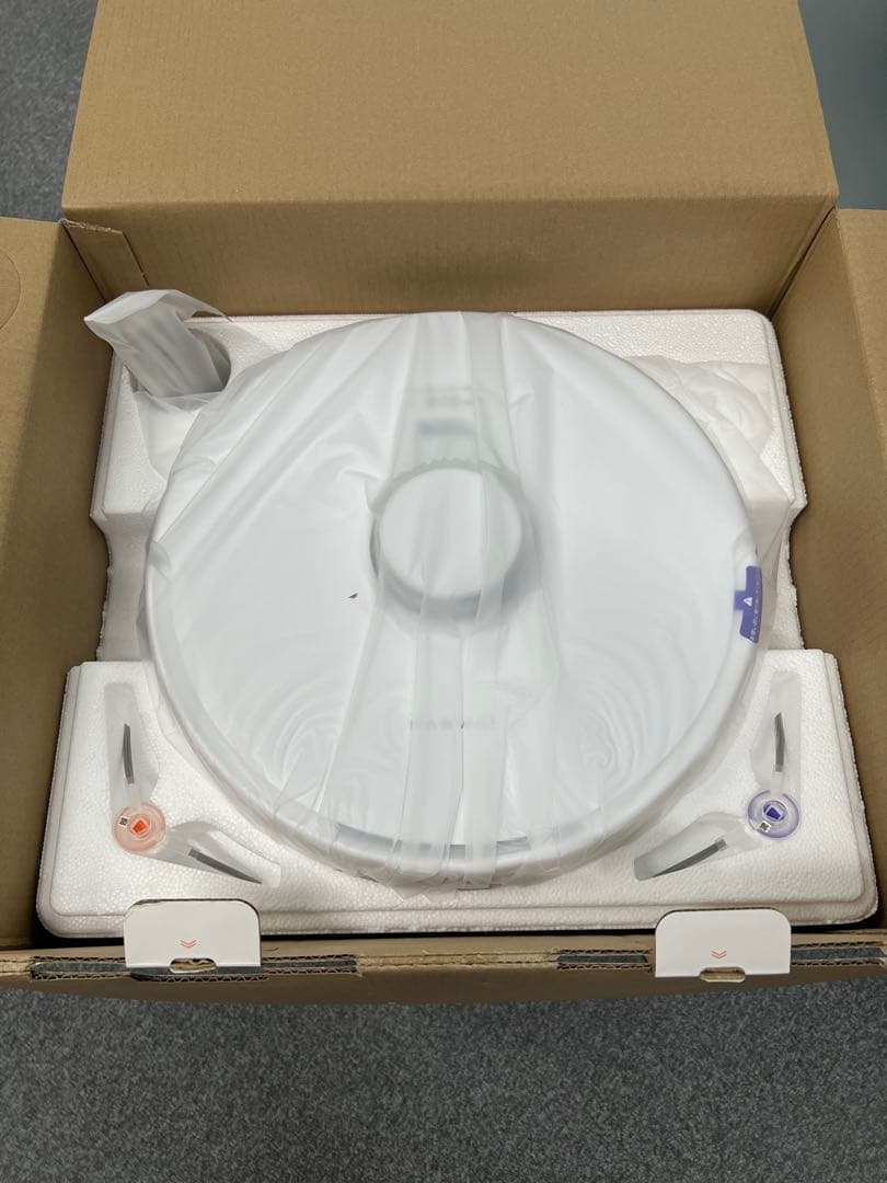 ホワイト ロボット掃除機本体