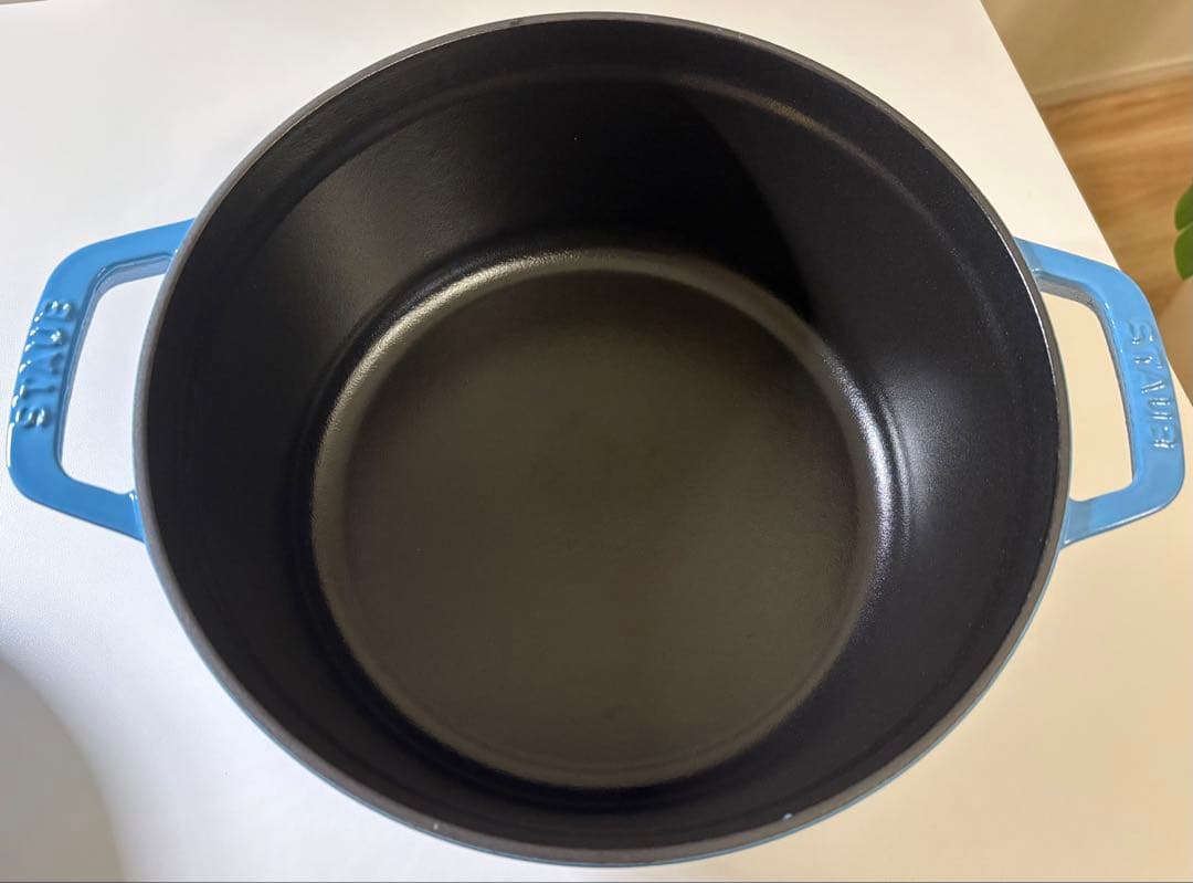 STAUB 24cm ピコココット ラウンド 中古