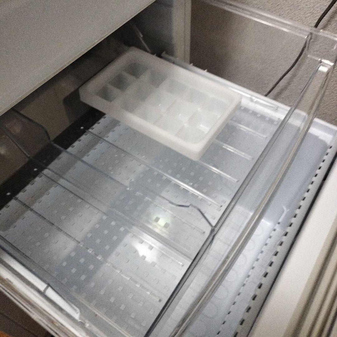 ☆お値下美品☆お洒落フロント面ガラス天板☆SHARP冷蔵庫 SJ-GD14F-W