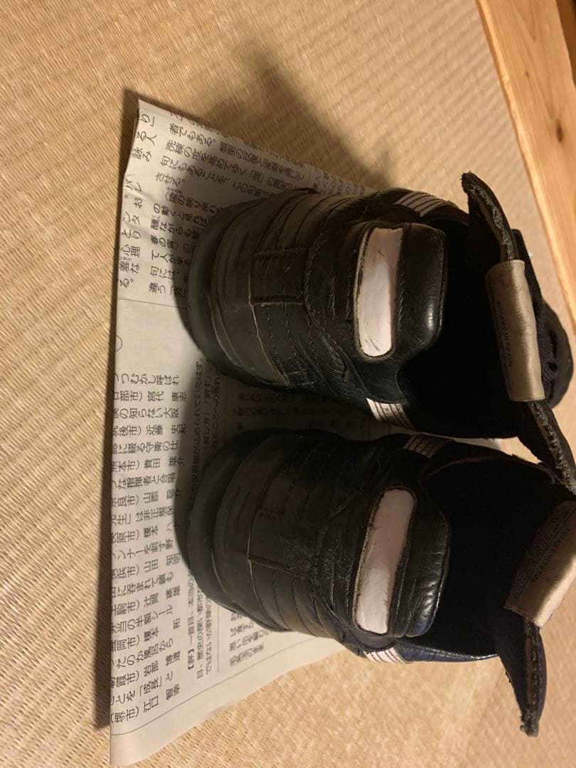 アシックスサッカーシューズ