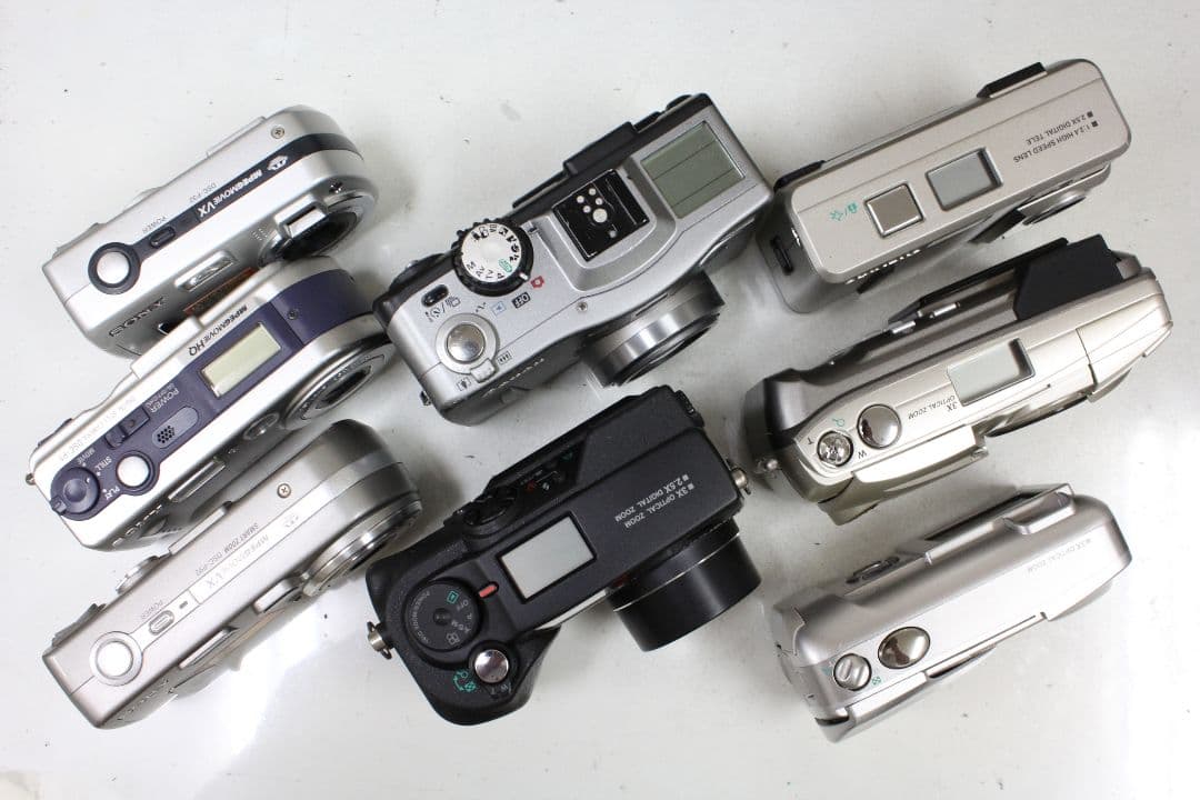 デジタルカメラ ８台 ジャンク品 Canon SONY OLYMPUS
