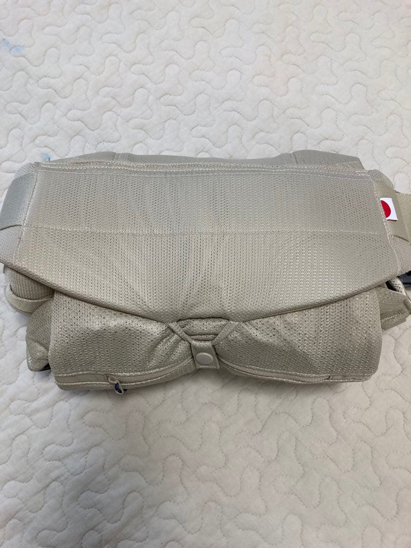 【美品】　アンジェレッテ　ベビーキャリア抱っこ紐