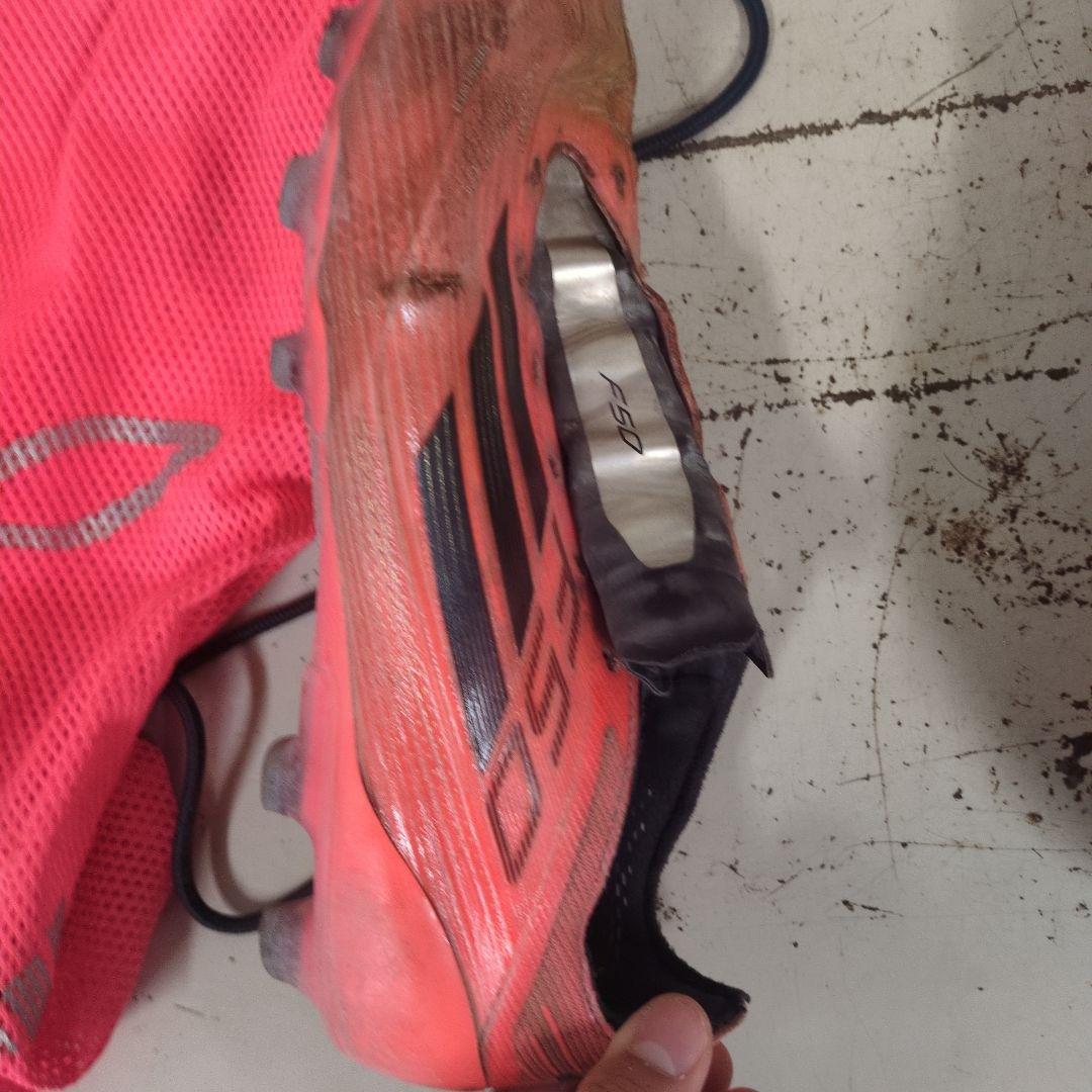 adidas F50 ピンク サッカーシューズ