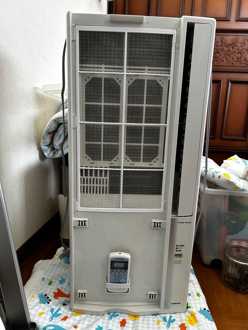 美品　コロナルームエアコン CW-1624R 2024年製