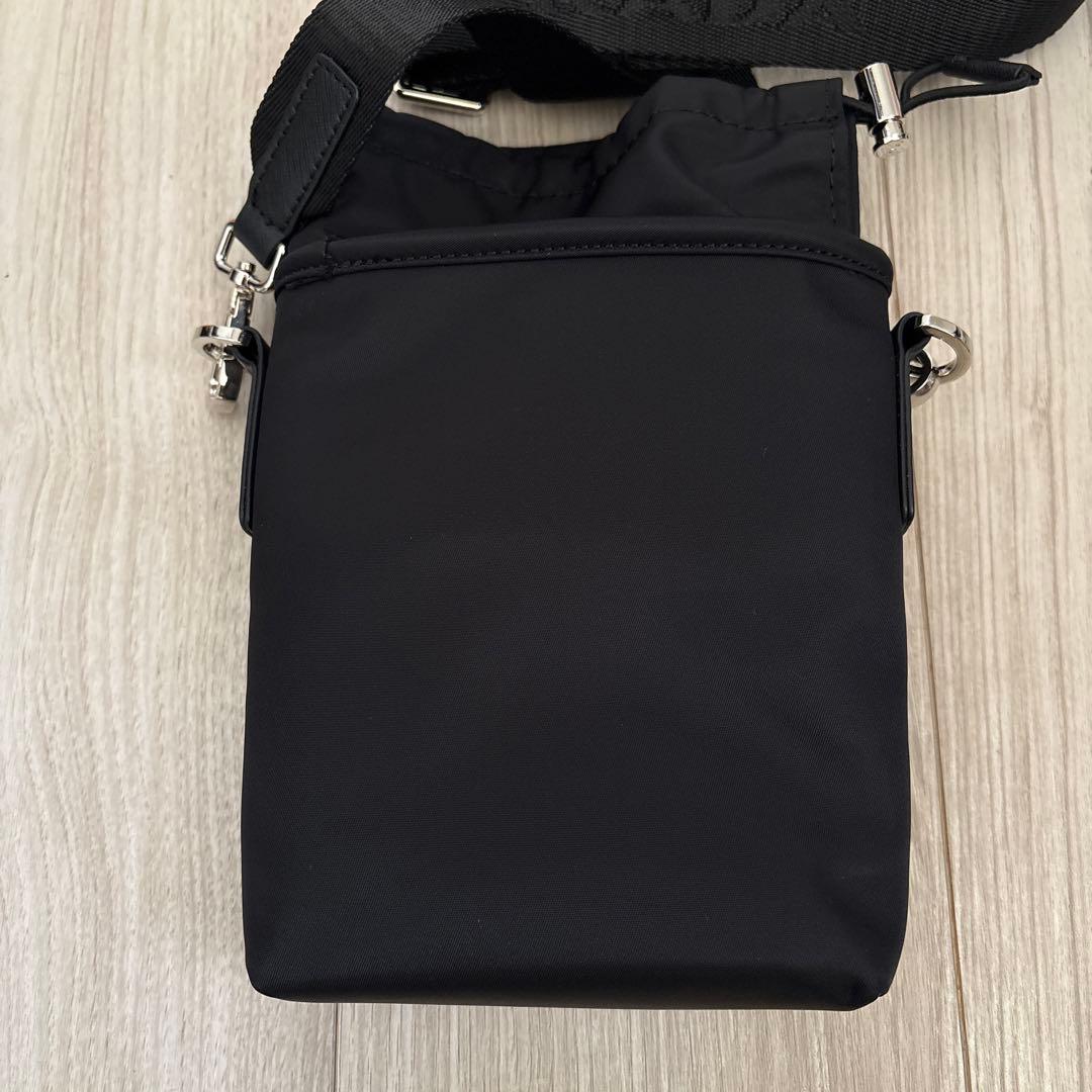 プラダ ノベルティ スマホ ショルダーバッグ