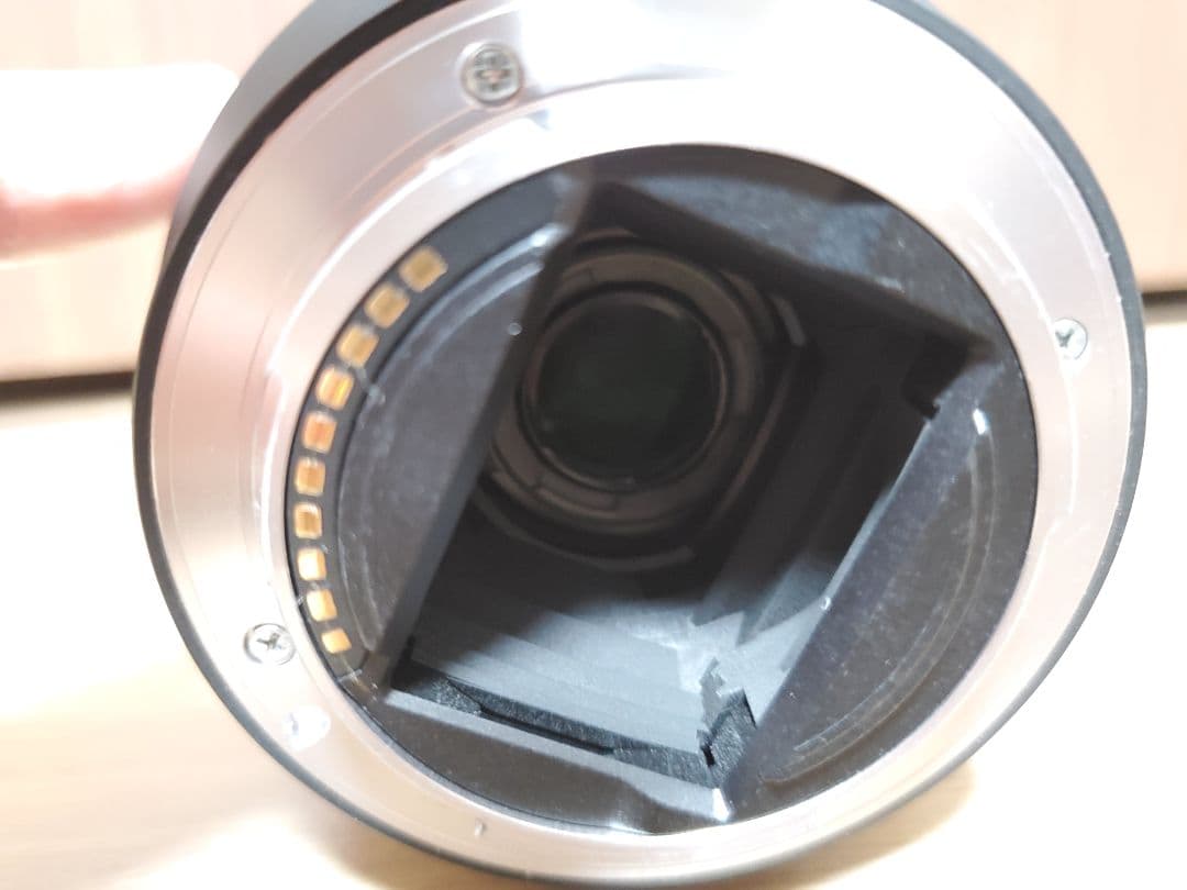 SONY FE 28-70mm F3.5-5.6 OSS ズームレンズ