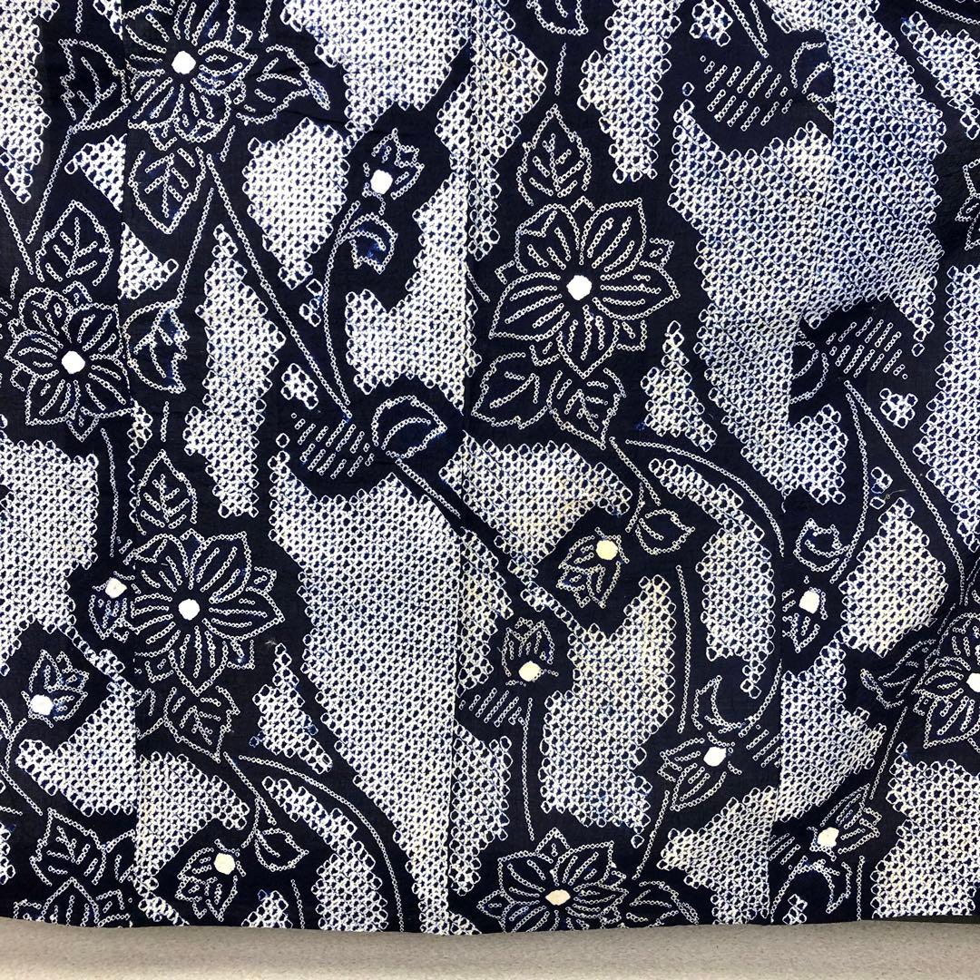 夏着物 浴衣 有松鳴海本絞り 曲線に花柄模様 KK-2211