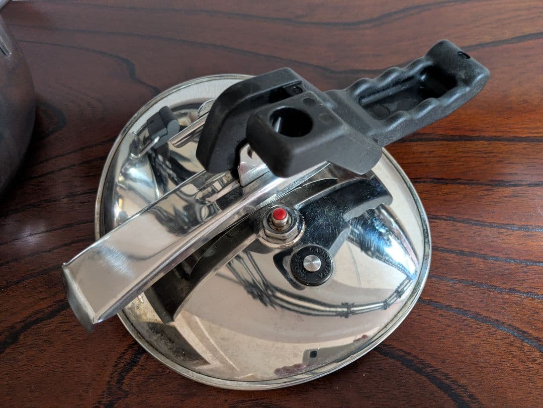 【グリーンブック付き】ラゴスティーナ圧力鍋 90シリーズ 7リットル