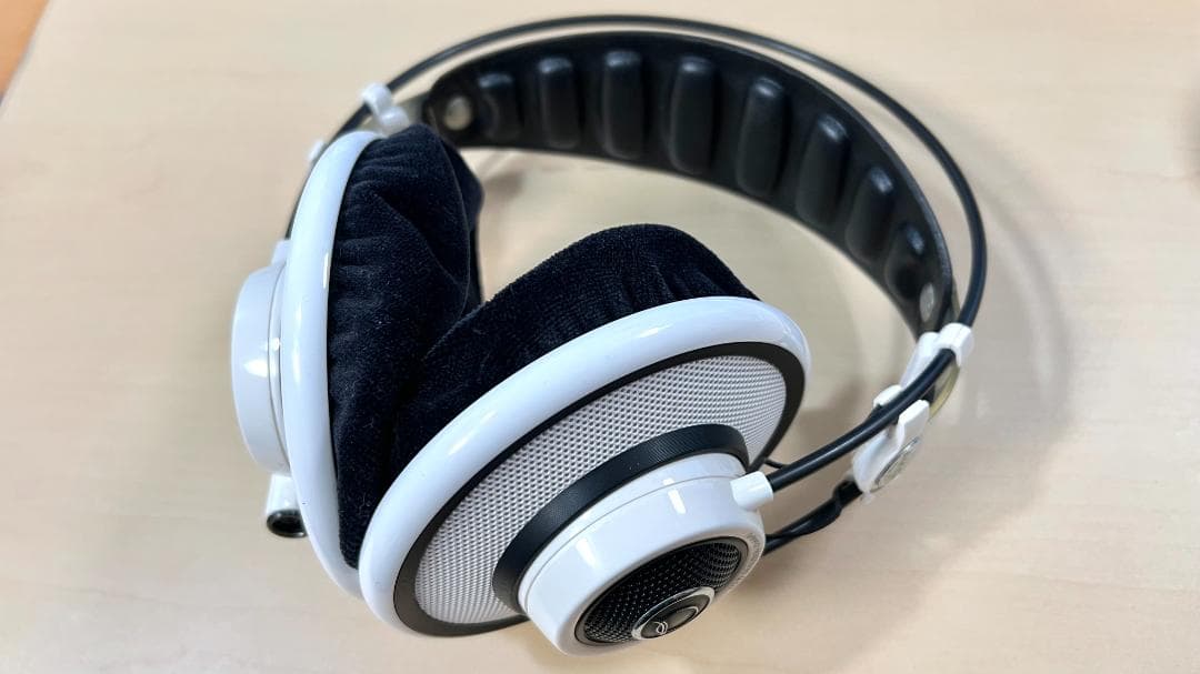 AKG Q701 ヘッドホン ホワイト