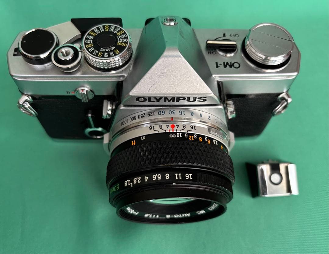 ★ OLYMPUS OM-1 (使用説明書付) + ★ 標準レンズ 50mm