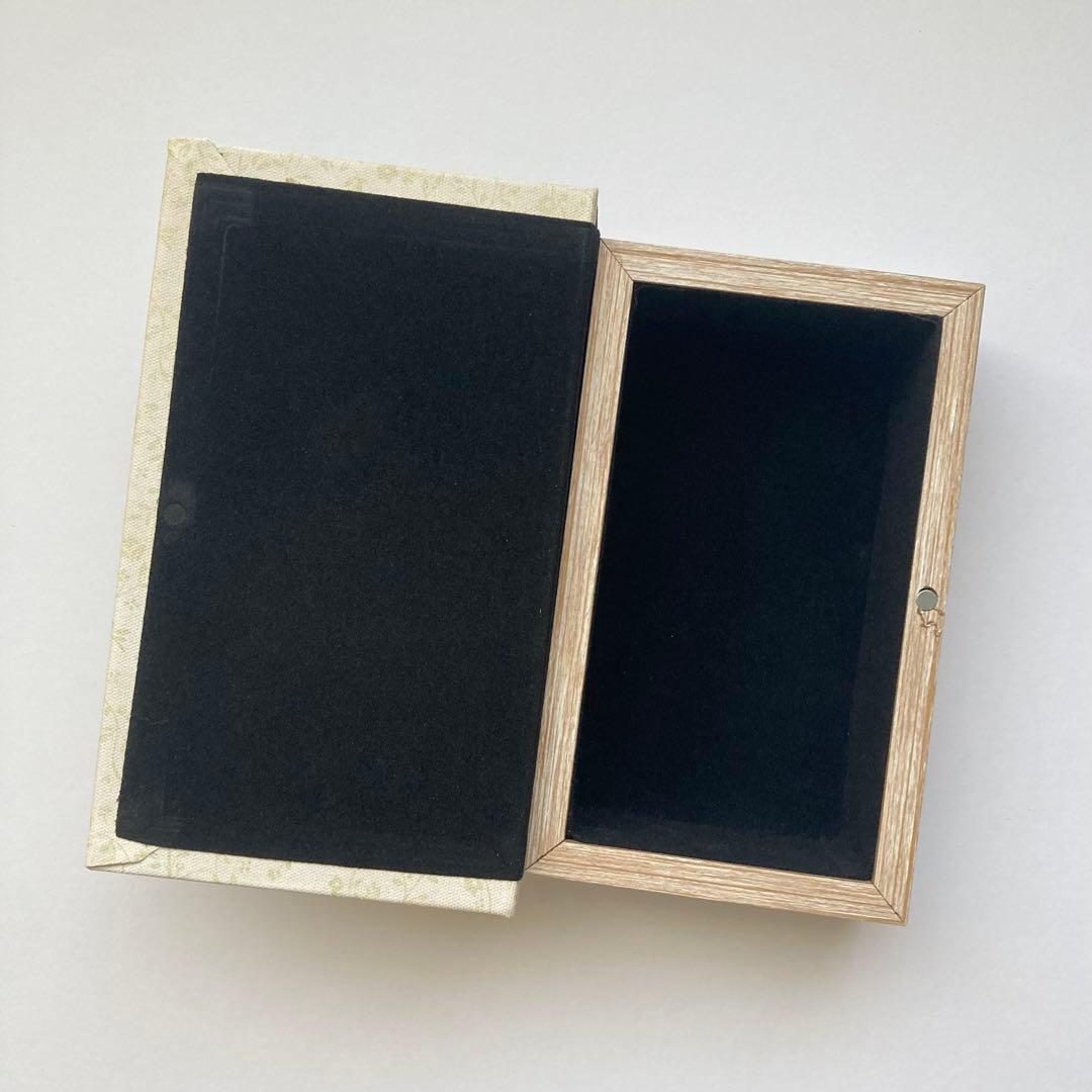 ピーターラビット×アフタヌーンティーリビング　ブックボックス