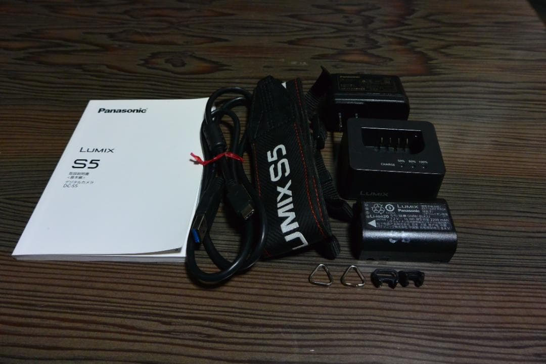 Panasonic パナソニック LUMIX S5 ミラーレスカメラ