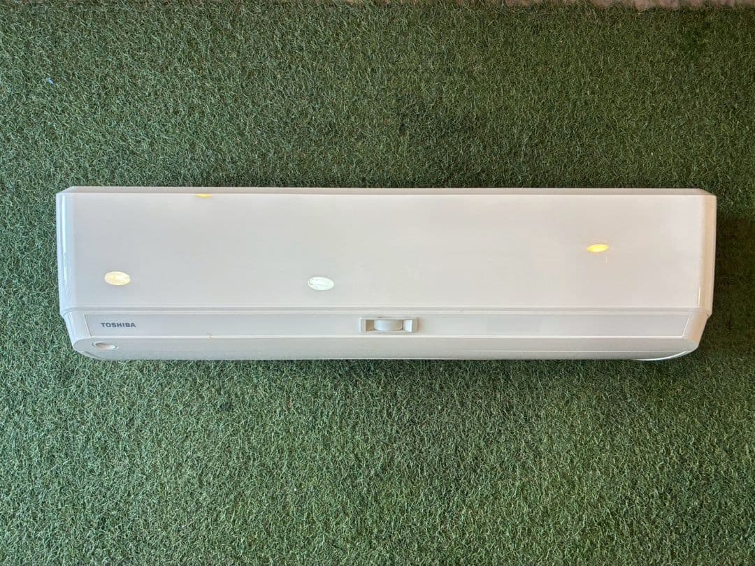 ◯2097 東芝【RAS-J221RBK】2022年製 6畳 エアコン 中古