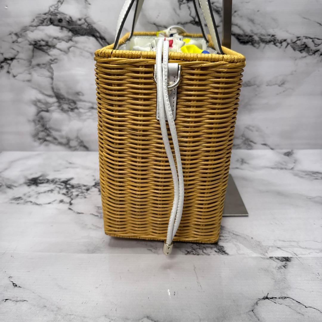 (極美品)大人気、ケイトスペード、カゴバッグ、2wayタイプ、人気色、高級感有