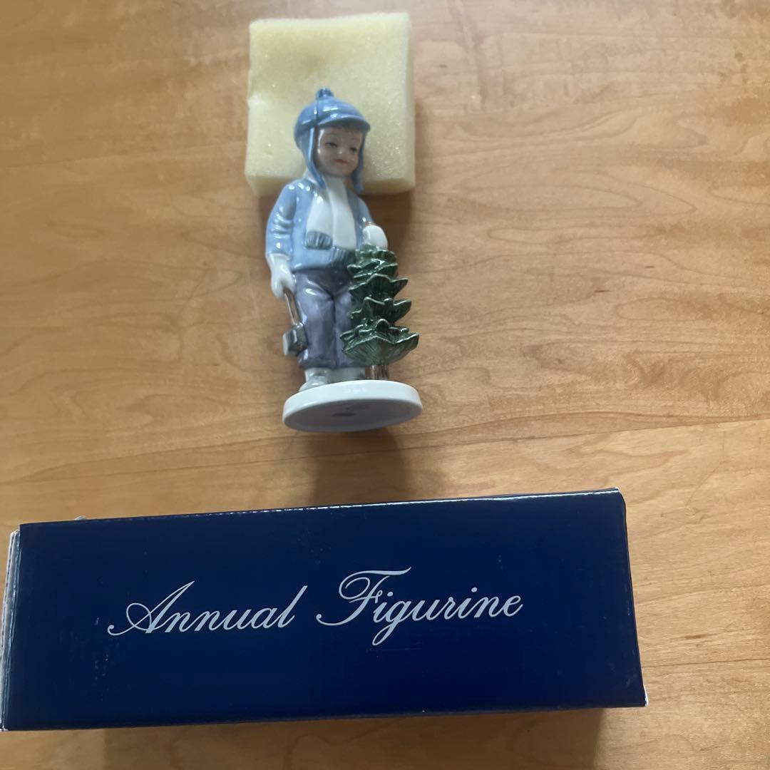 【希少・美品】ロイヤルコペンハーゲン　子供 クリスマス　陶器 置物