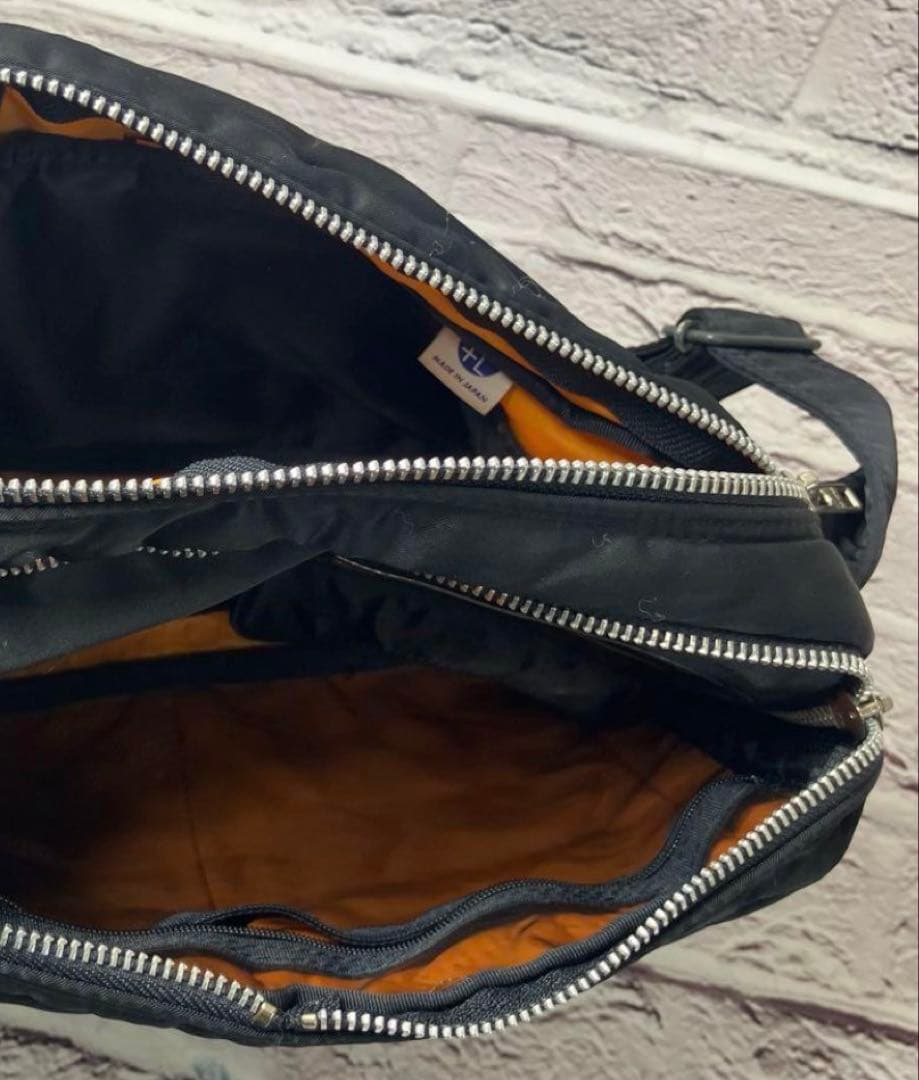 中古美品 ポーター タンカー Wジップ ショルダーバッグ（旧タイプ）