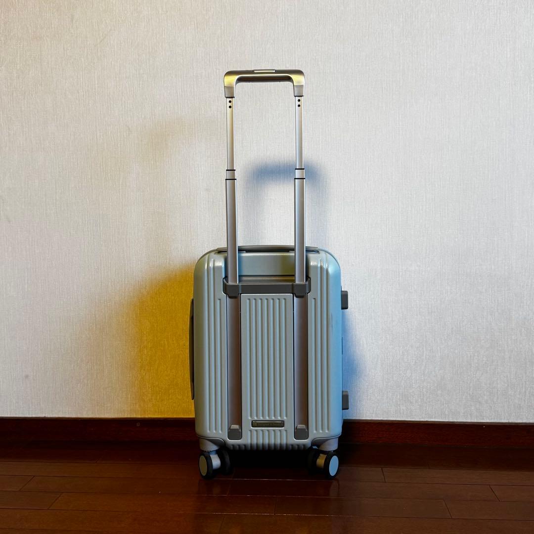【innovator】21L キャリーケース Pale Blue