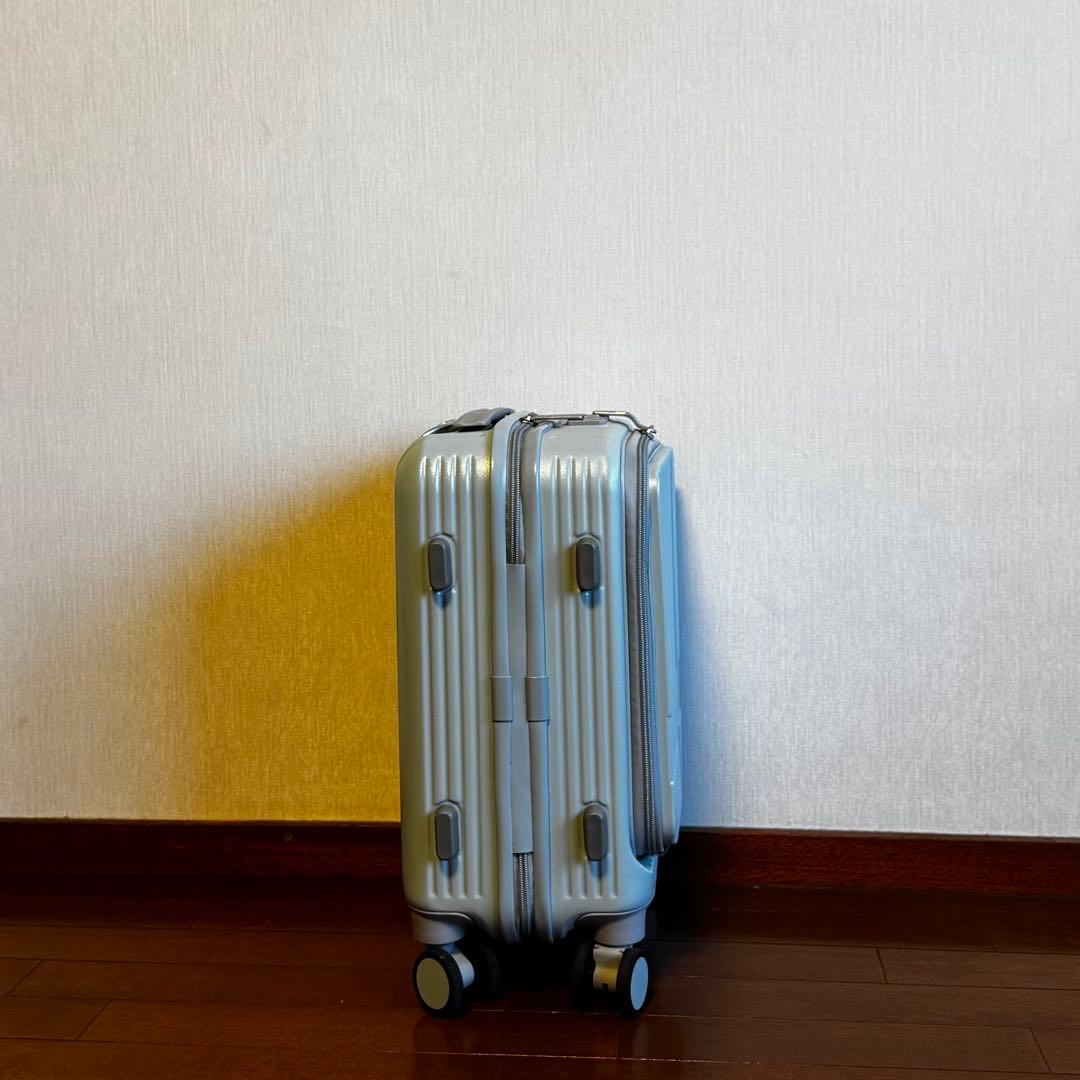 【innovator】21L キャリーケース Pale Blue