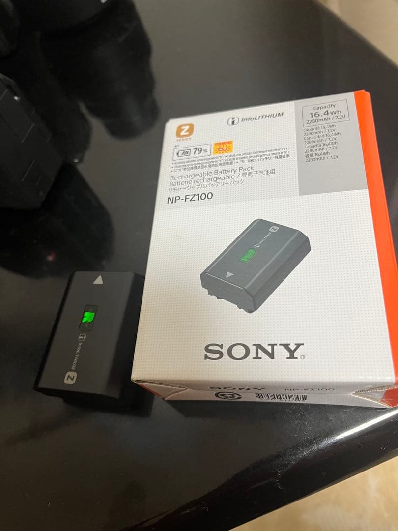 美品　SONY α7iv ILCE-7M4ボディ　予備バッテリー付き