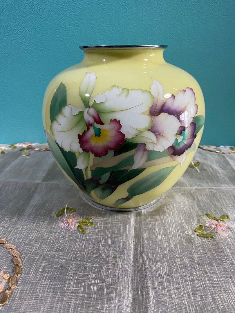 七宝焼花瓶　クリームカトレア　20cm