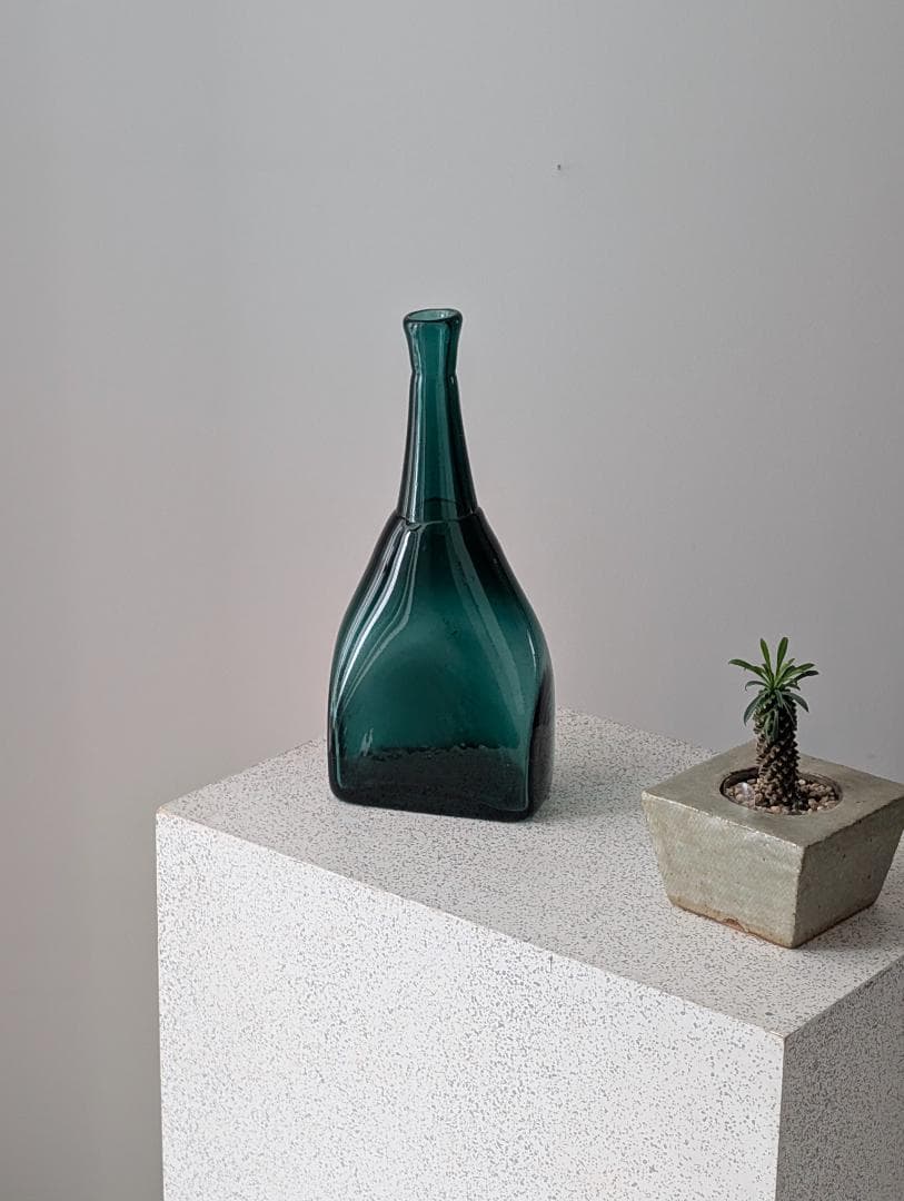 倉敷ガラス 小谷眞三 被せ 花入れ フラワーベース 角瓶 工藝 h31㎝