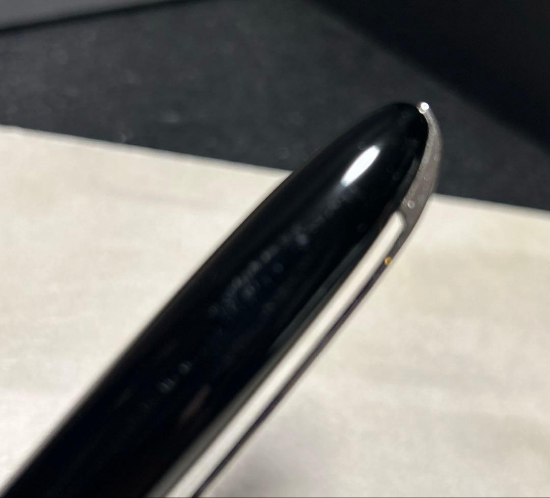 ルイヴィトン ドック・ダブルラッカーボールペン ツイスト式ブラック x シルバー