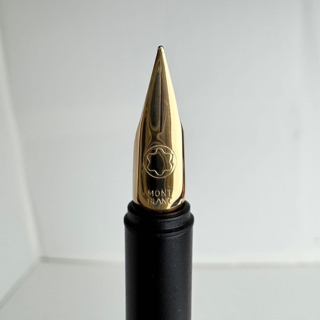 【新品未使用】　'80sモンブラン スリムライン万年筆　ペン先F（細字）　黒色