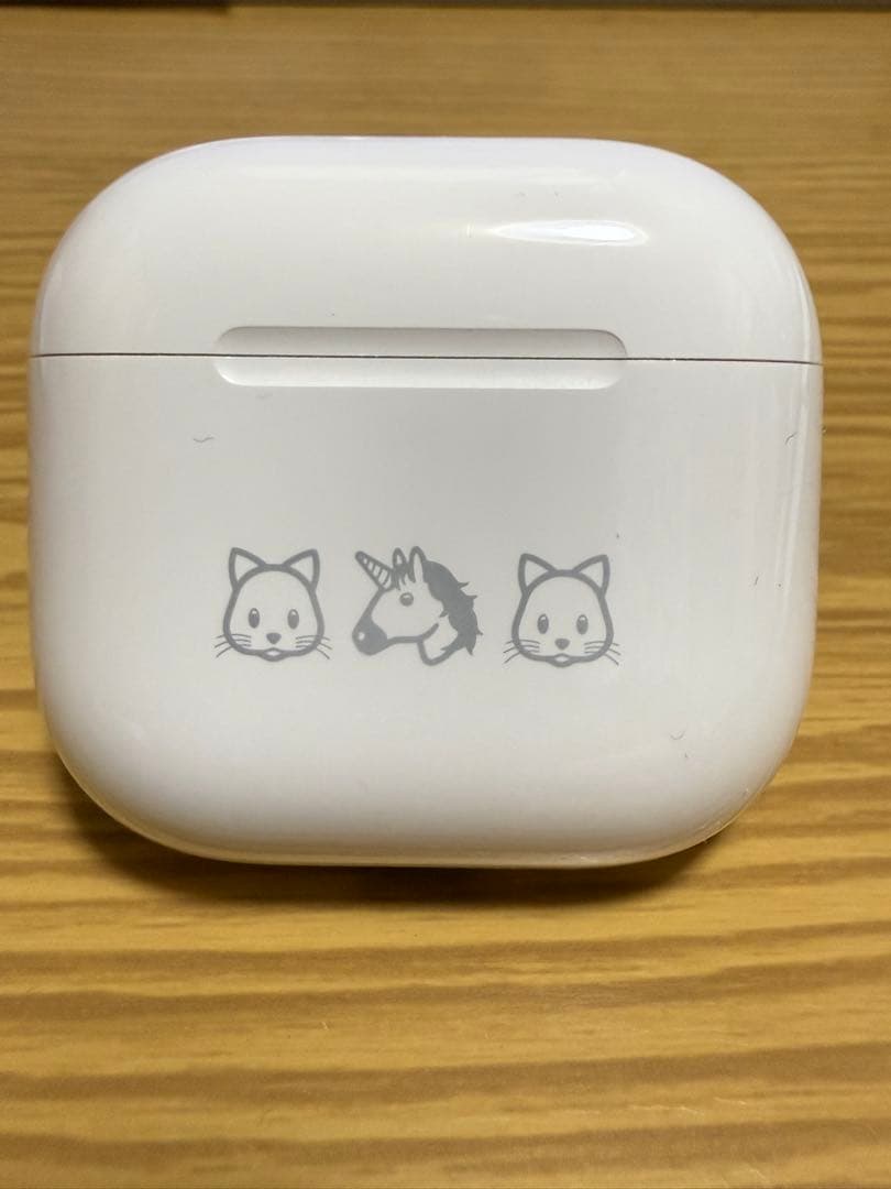 【美品】Airpods4（ANC搭載モデル）　ケース付き　10/13日購入
