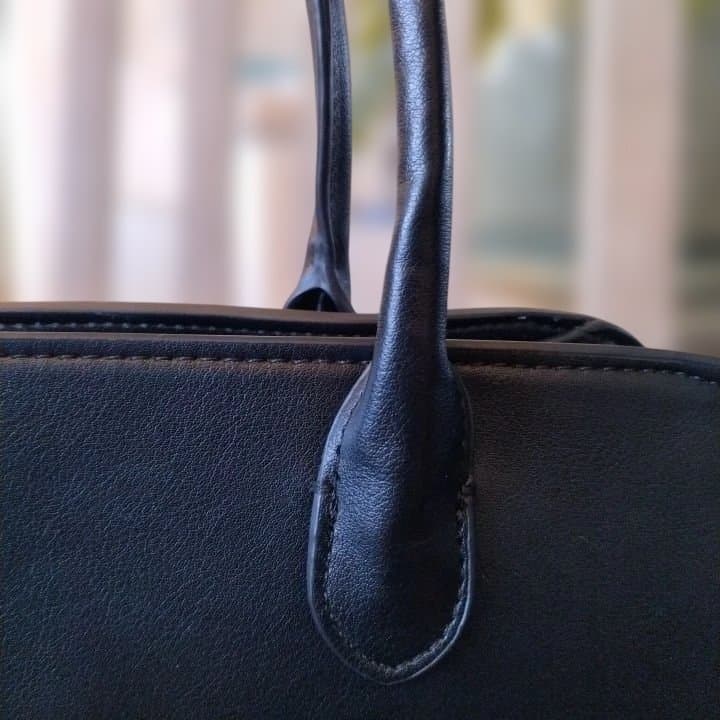 THE ROW 風 黒 ハンドバッグ