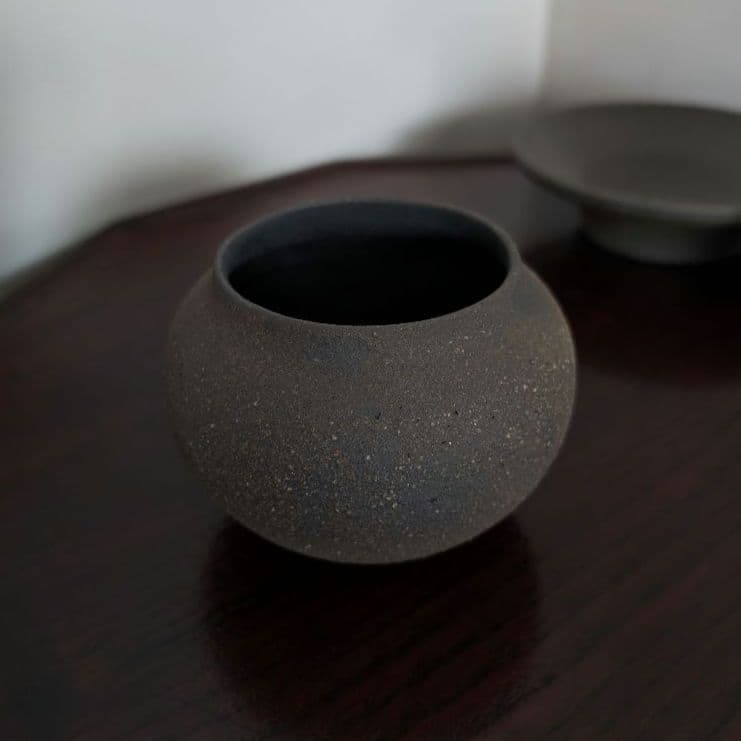 村上直子 パオ＆ユーポス うずらマグ shiromoegi