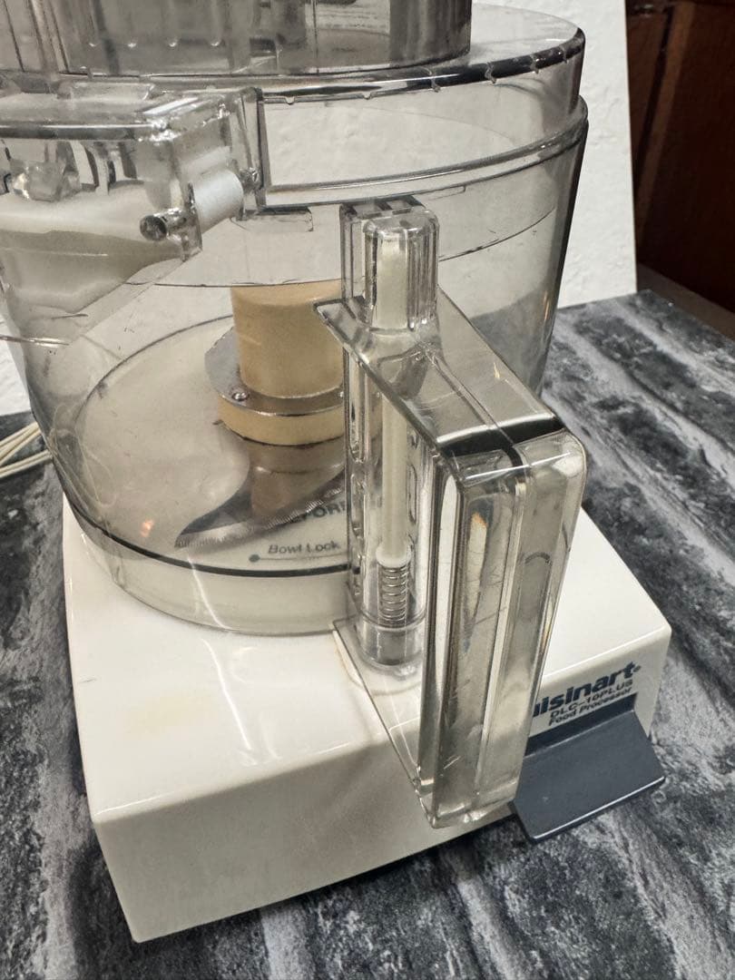 Cuisinast フードプロセッサー 1.9 リットルDLC-10PLUS良品