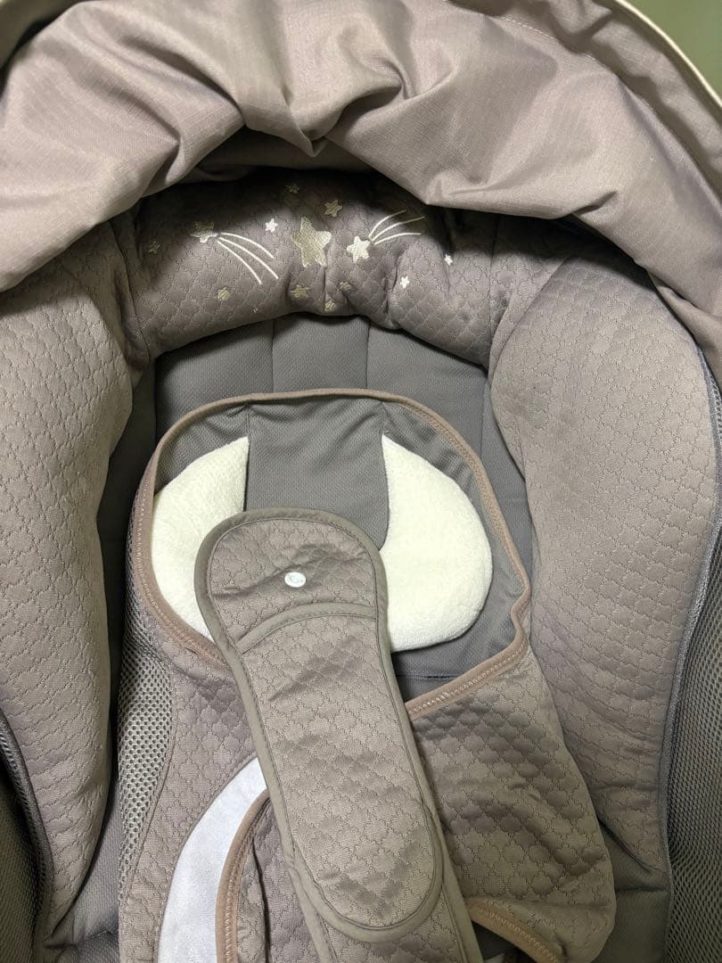 ユラリズム　電動　オートプレミアム　ハイローチェア　アップリカ