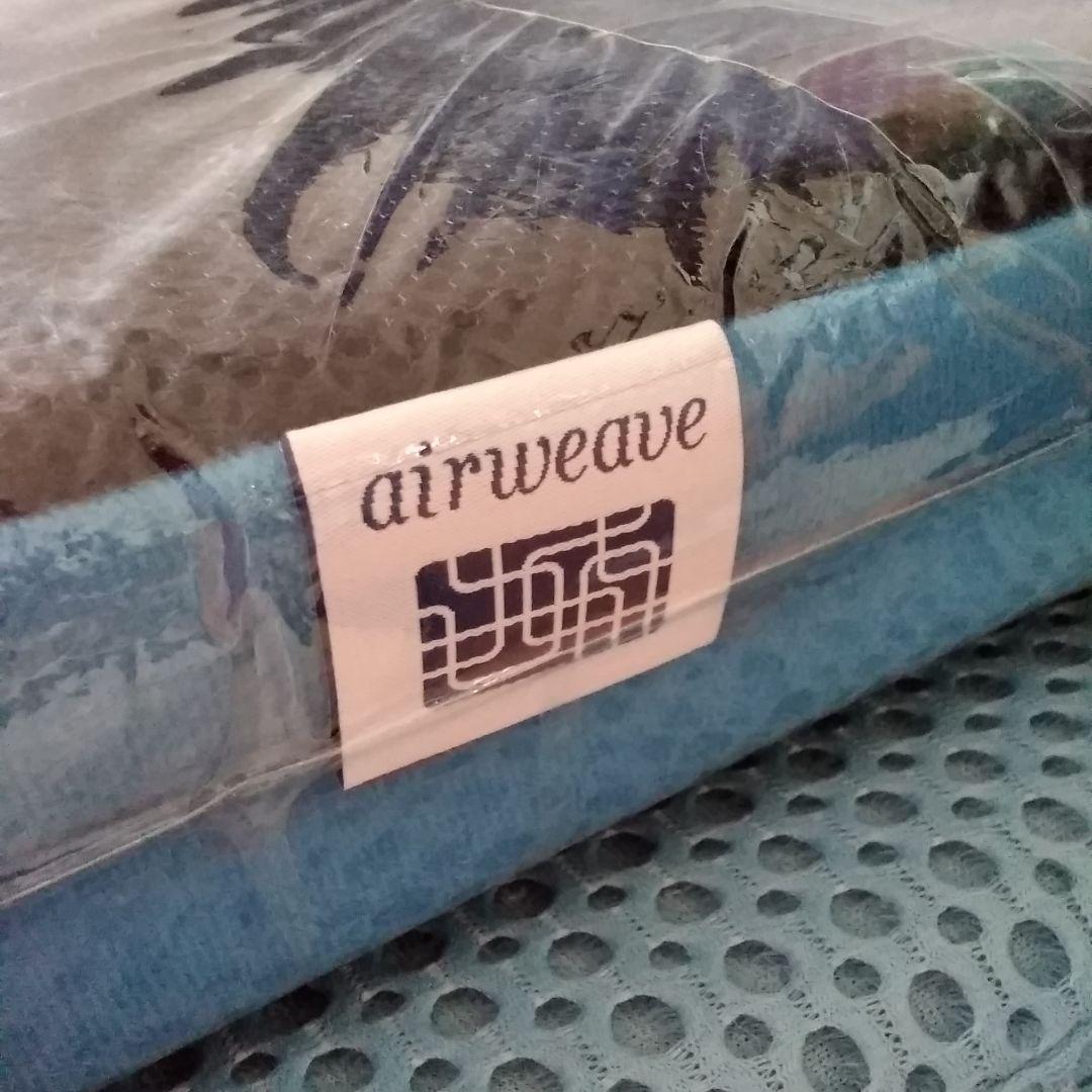 airweaveエアウィーヴエアーウィーブ！座クッション 黒青！新品未使用品！