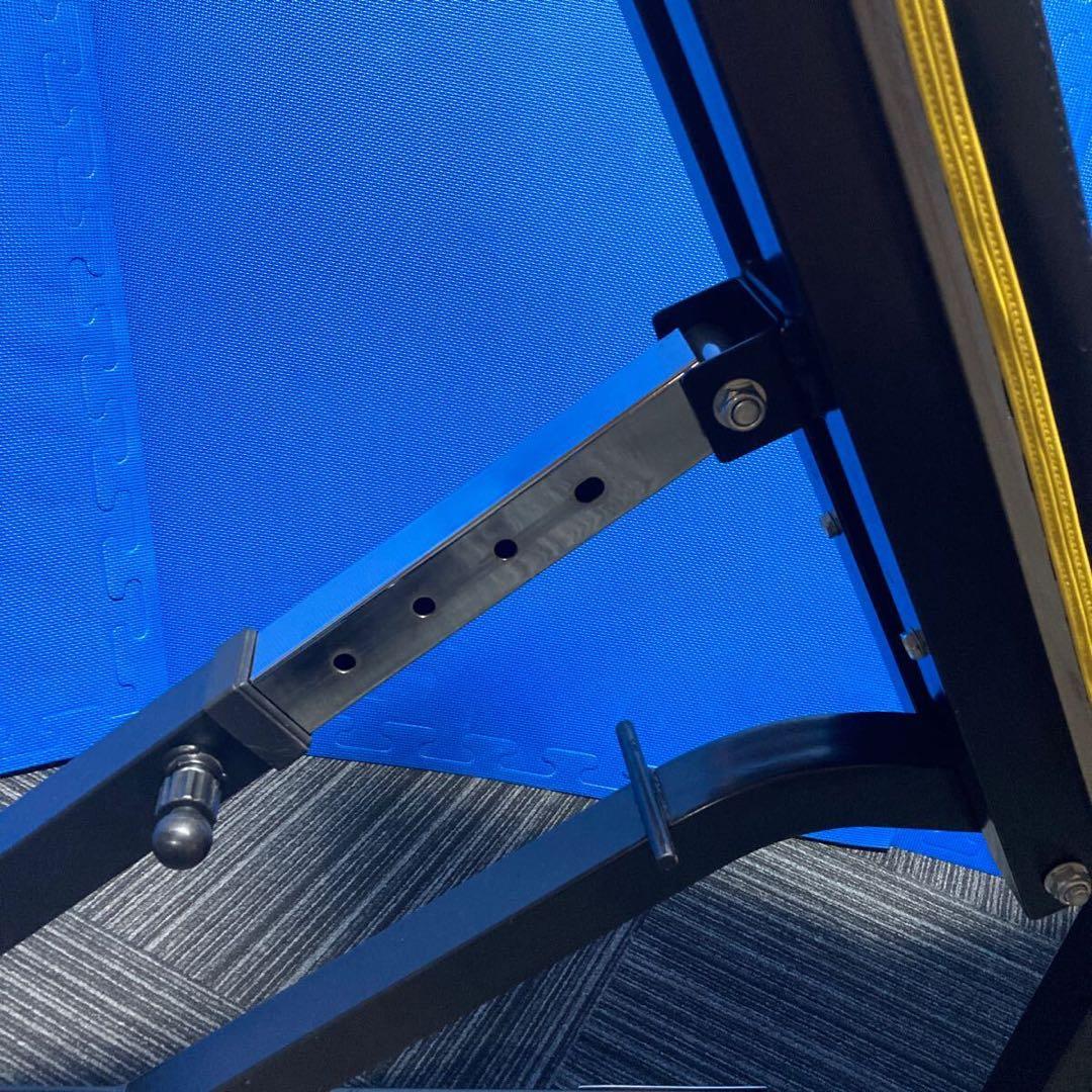 フラット インクラインベンチ。 ボディメーカー